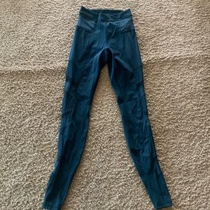 Lululemon leggings size 4
